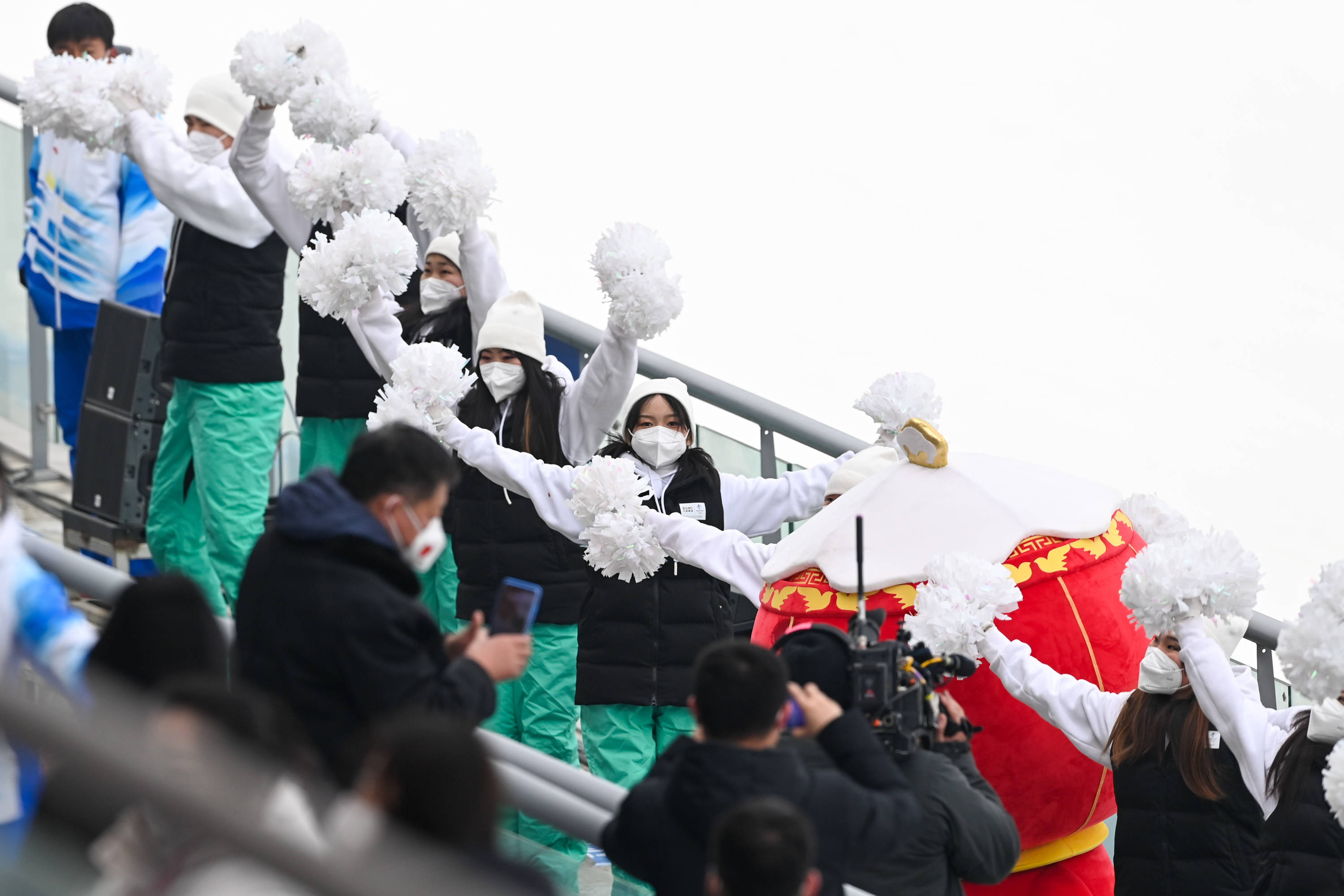 Karsa遭遇十持续失利，中国队教练压力巨大！赛场气氛高涨